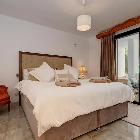 Three Bedroom Townhouse 100 Meters From The Beach! Estepona
